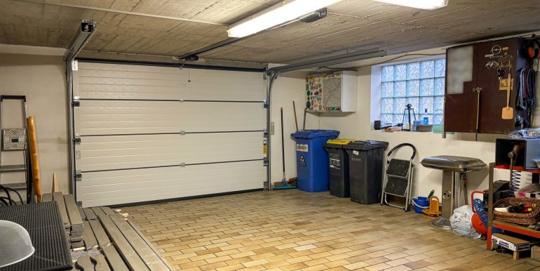 Garage KG (innen)