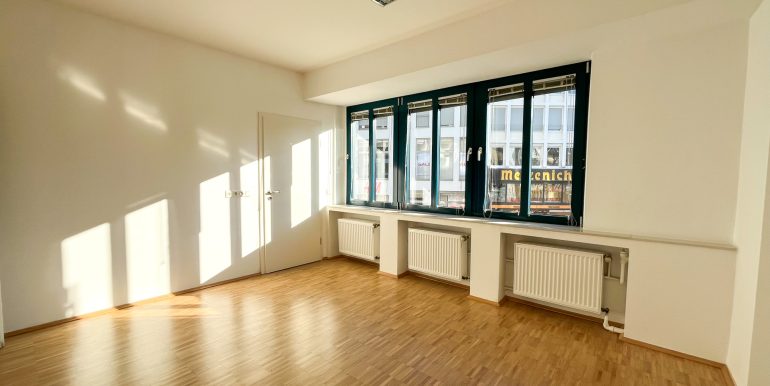 Büro 2