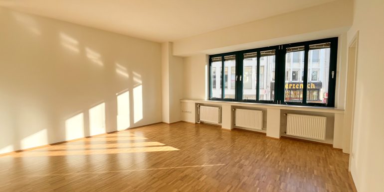 Büro 1
