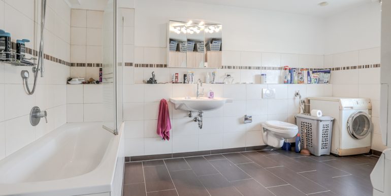Badezimmer Erdgeschoss