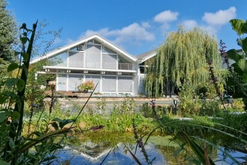 Geldern: EFH mit Gewerbehalle