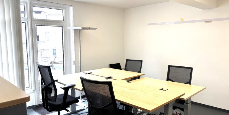 Büro 1