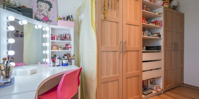 Ankleidezimmer Kind