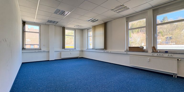 Büro 4