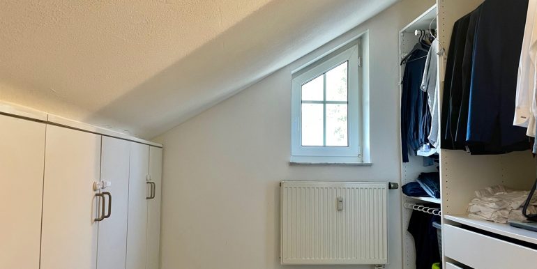 Ankleide (Wohnung II - DG)