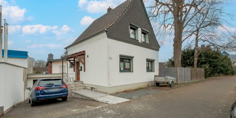 Straßenansicht