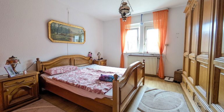 Schlafzimmer OG