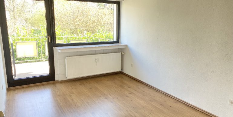 Schlafzimmer im DG mit Balkonzugang
