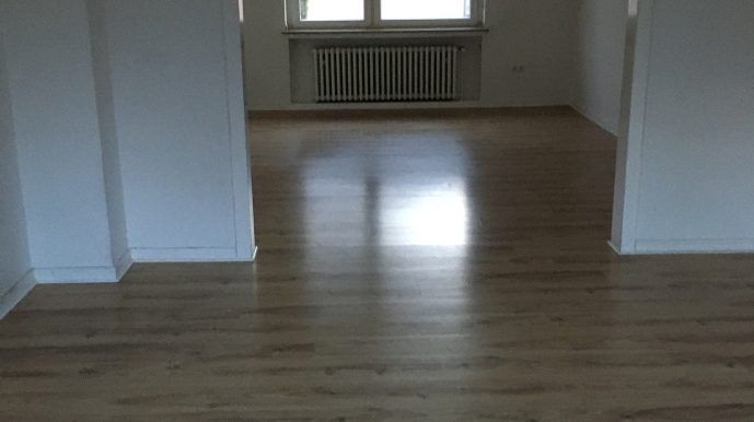 Wohn-/Esszimmer OG