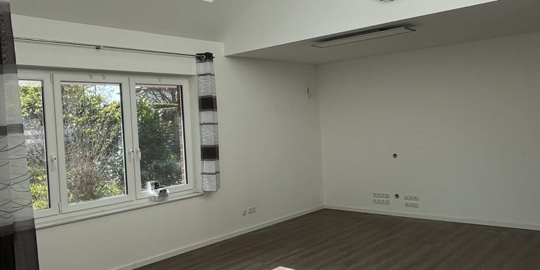 extra hohe Decke