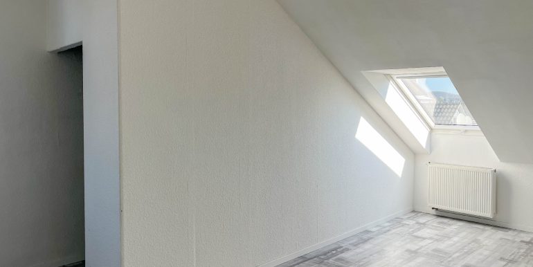 Schlafzimmer mit Ankleidebereich