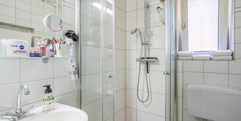 Badezimmer EG