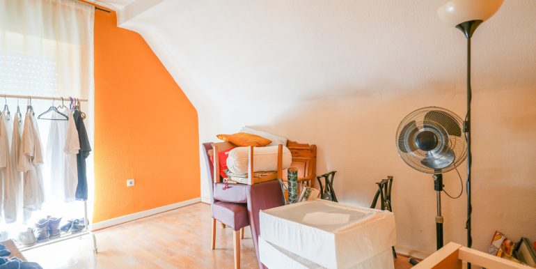 Zimmer 1 OG