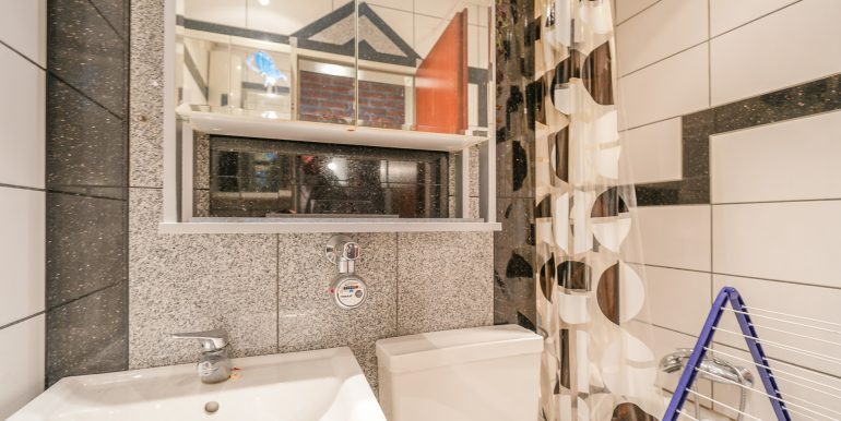 Badezimmer 1. OG