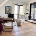 Wohnzimmer mit Ausgang zur Loggia