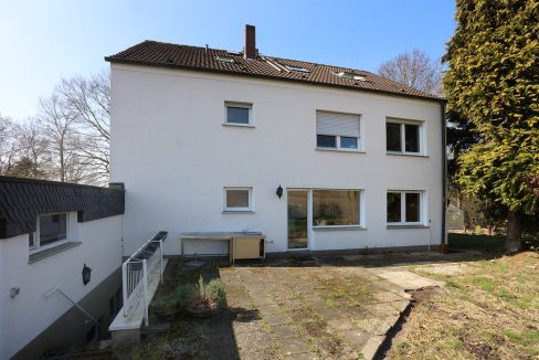 Feldrand / Ostseite EG Terrasse