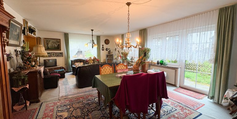 Wohnzimmer (EG)