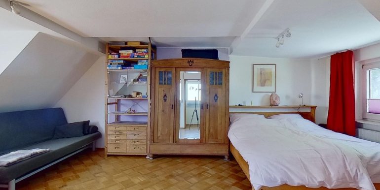 Schlafzimmer DG