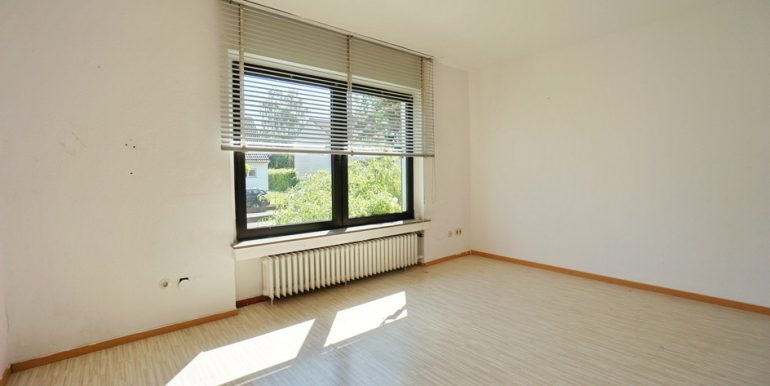 Arbeitszimmer im EG