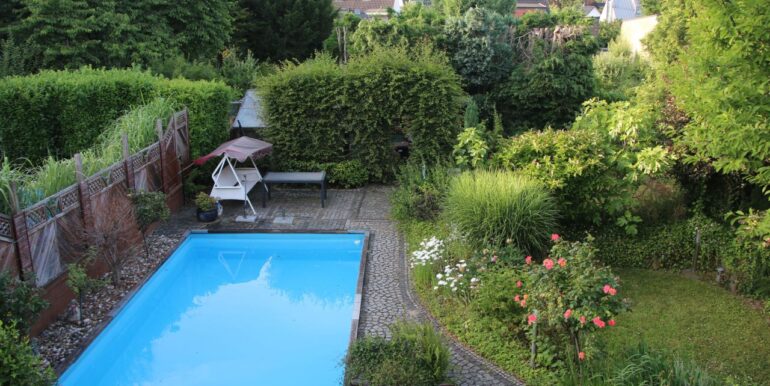 Gartenansicht vom Dachgeschoss aus