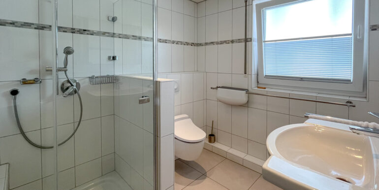 Badezimmer 1