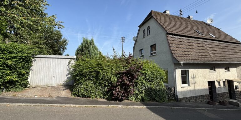 Straßenansicht