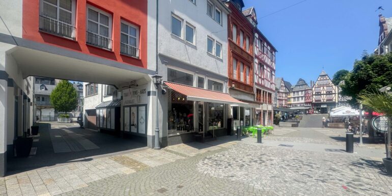 Straßenansicht