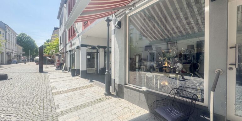 Straßenansicht