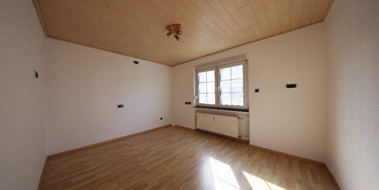 EG: Zimmer 2