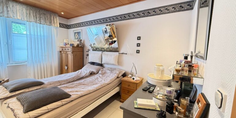 Schlafzimmer EG