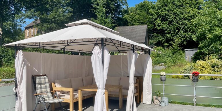 große Terrasse