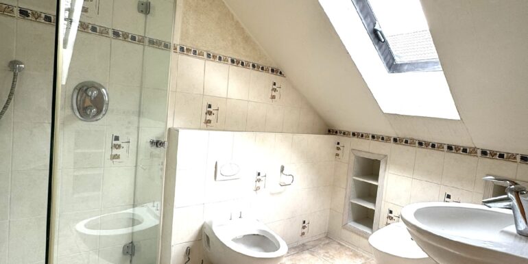 zusätzliches Duschbad