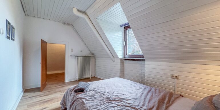 Schlafzimmer DG Wohnung 1