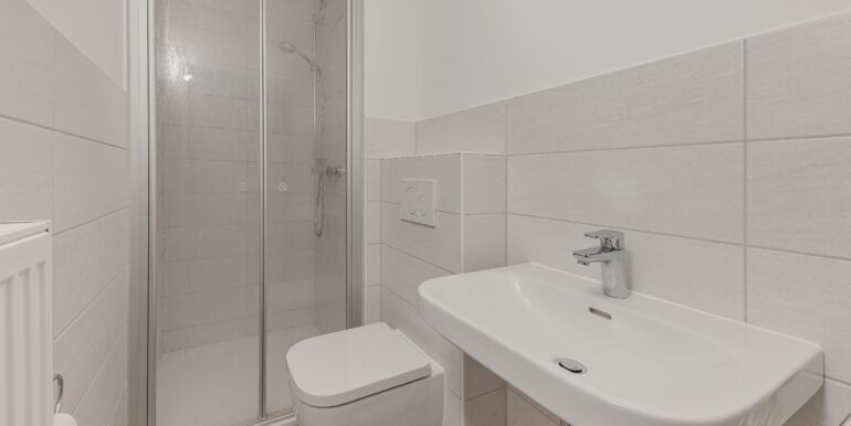 modernisiertes Duschbad