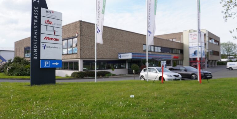 Fahnenmasten für Ihre Werbung