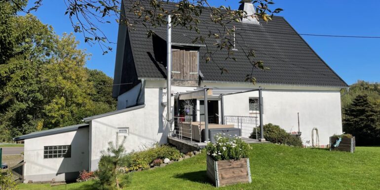 Haus zur Gartenseite