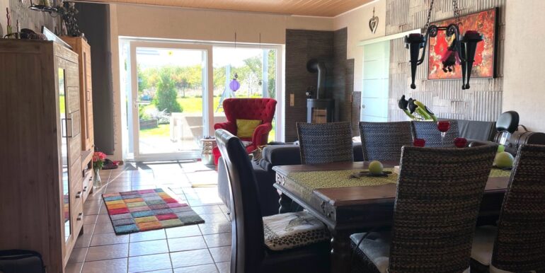 großzügiger Wohn-/Essbereich