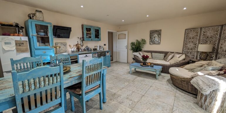 Wohn/Esszimmer/Küche