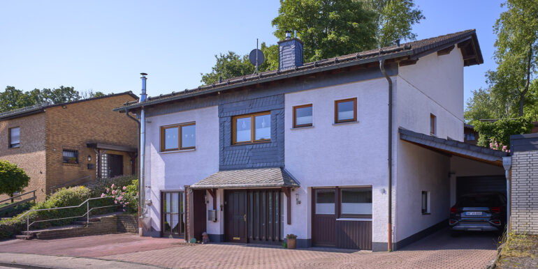 Einfamilienhaus mit Einliegerwohnung