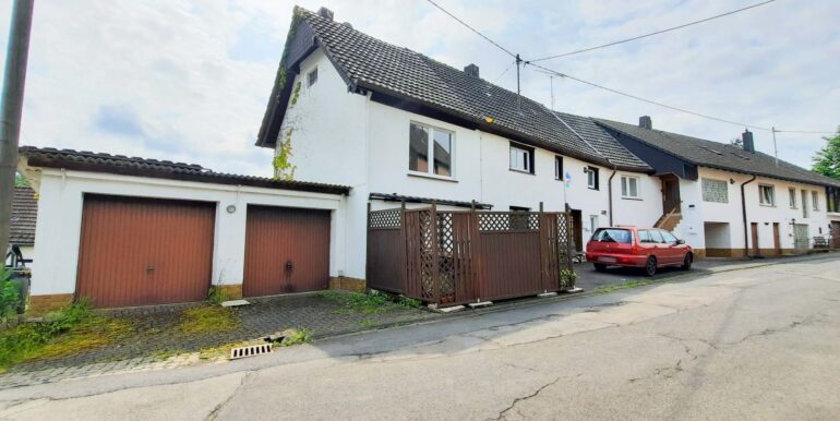 seitliche Straßenansicht