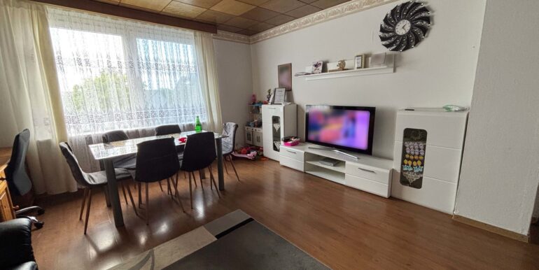 Wohn-/Esszimmer Wohnung 2. OG