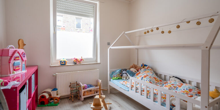 Kinderzimmer 2 EG