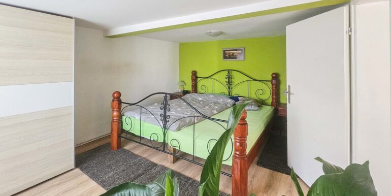 Schlafen/Arbeiten EG