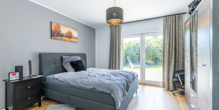 Schlafzimmer III UG