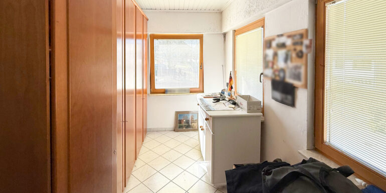 OG ehem. Balkon - Büro/Ankleide