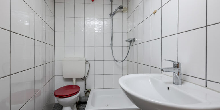 Badezimmer KG