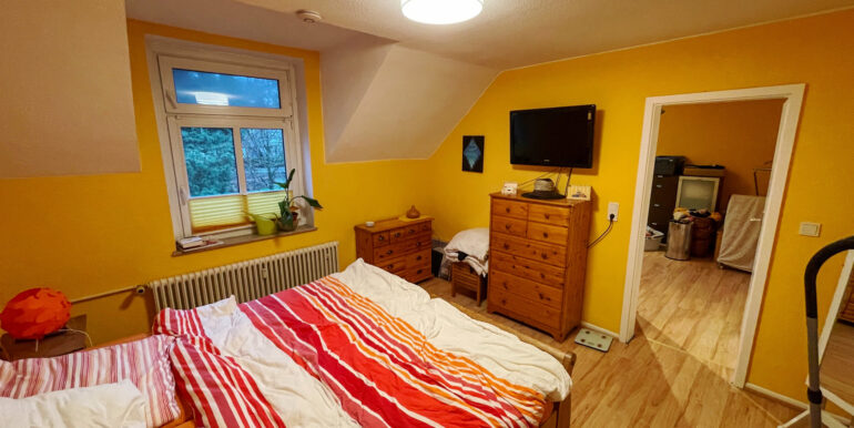 Schlafzimmer 1OG