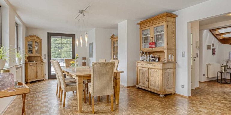 Offener Wohn-/Essbereich