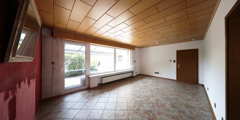 Wohnzimmer mit Terrassenzugang