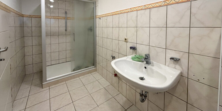 Badezimmer KG